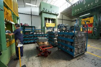 A. Deep Drawing, Stamping up to 2.000 t